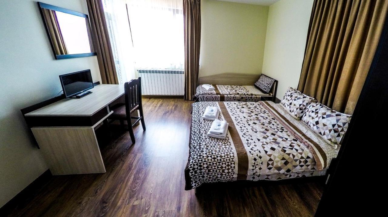 Divna Guest House ドスパット エクステリア 写真